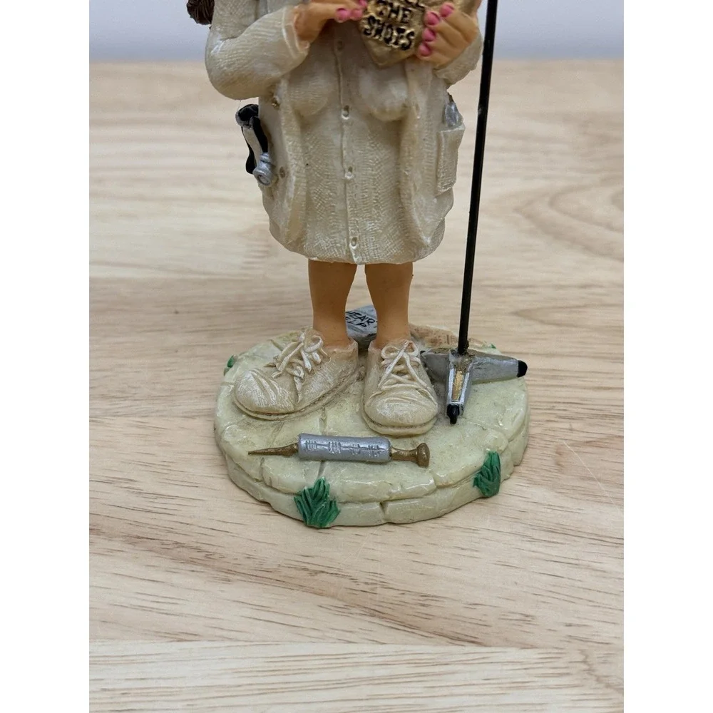 Tillie‎ Nurse Figurine Guardian Grannies And Friends Doug Harris #44